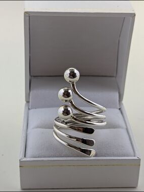 ✨ Stunning Vintage-Style Sterling Silver Spiral Wrap Ring ✨